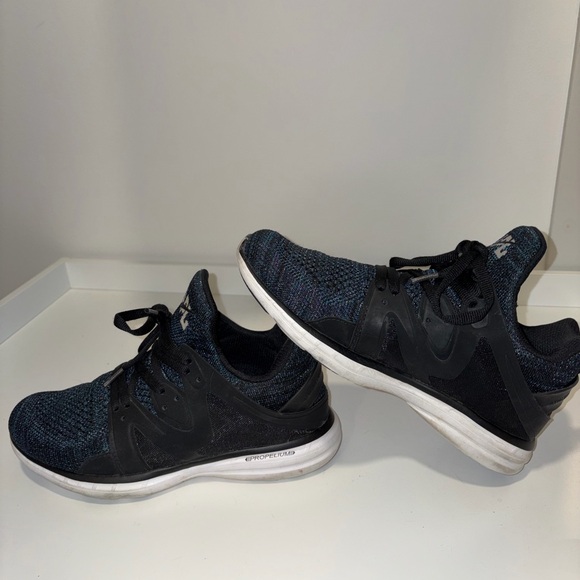 APL Shoes - APL Accend Sneakers Metallic Blue